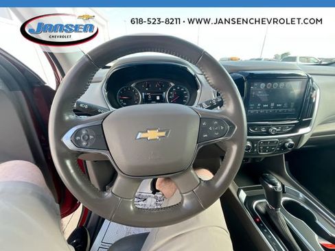 Used 2019 Chevrolet Traverse LT w/ LT Premium Package FWD image 12