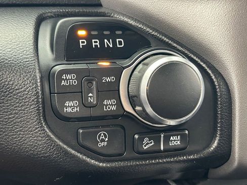 Used 2019 RAM 1500 Big Horn AWD/4WD image 34
