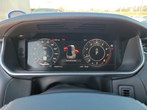 Used 2022 Land Rover Range Rover Sport SVR image 22