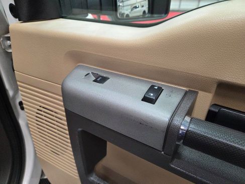 Used 2015 Ford F350 Lariat w/ Lariat Ultimate Package image 40