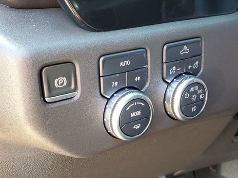 Used 2024 GMC Sierra 1500 Elevation AWD/4WD image 10