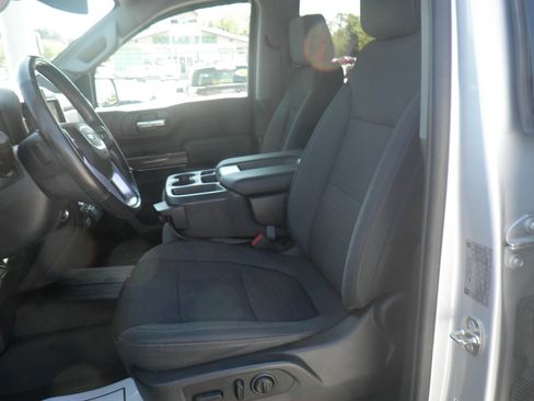 Used 2019 GMC Sierra 1500 SLE w/ SLE Value Package AWD/4WD image 16