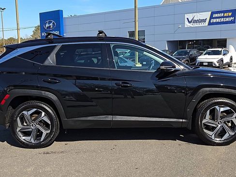 Certified 2023 Hyundai Tucson Limited AWD/4WD image 9