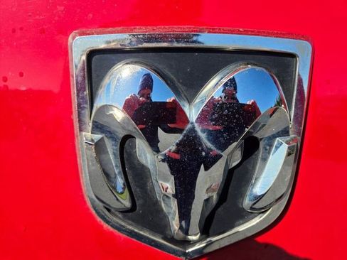 Used 2018 RAM 2500 Big Horn image 25