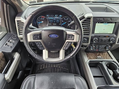 Used 2017 Ford F350 Lariat w/ Chrome Package image 10