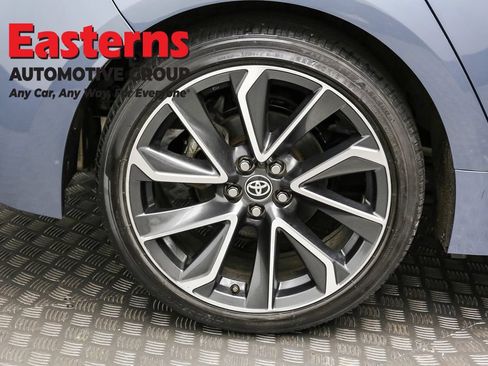 Used 2021 Toyota Corolla SE w/ SE Premium Package FWD image 30