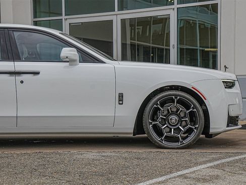 New 2025 Rolls-Royce Ghost Black Badge image 10