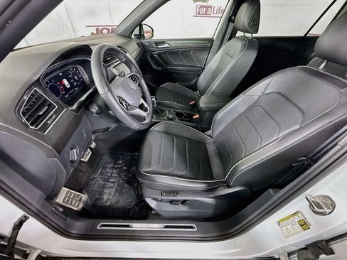 Used 2024 Volkswagen Tiguan SEL R-Line AWD/4WD image 25