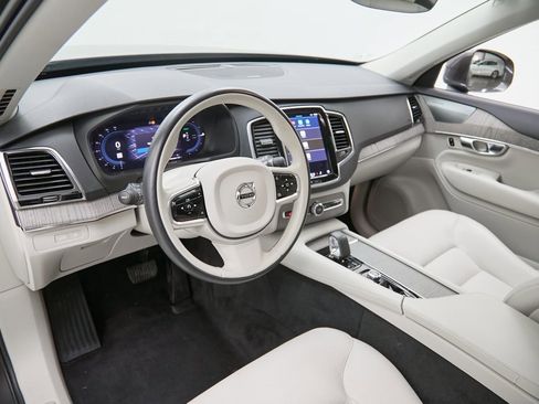 Certified 2023 Volvo XC90 T8 Plus w/ Protection Package image 12