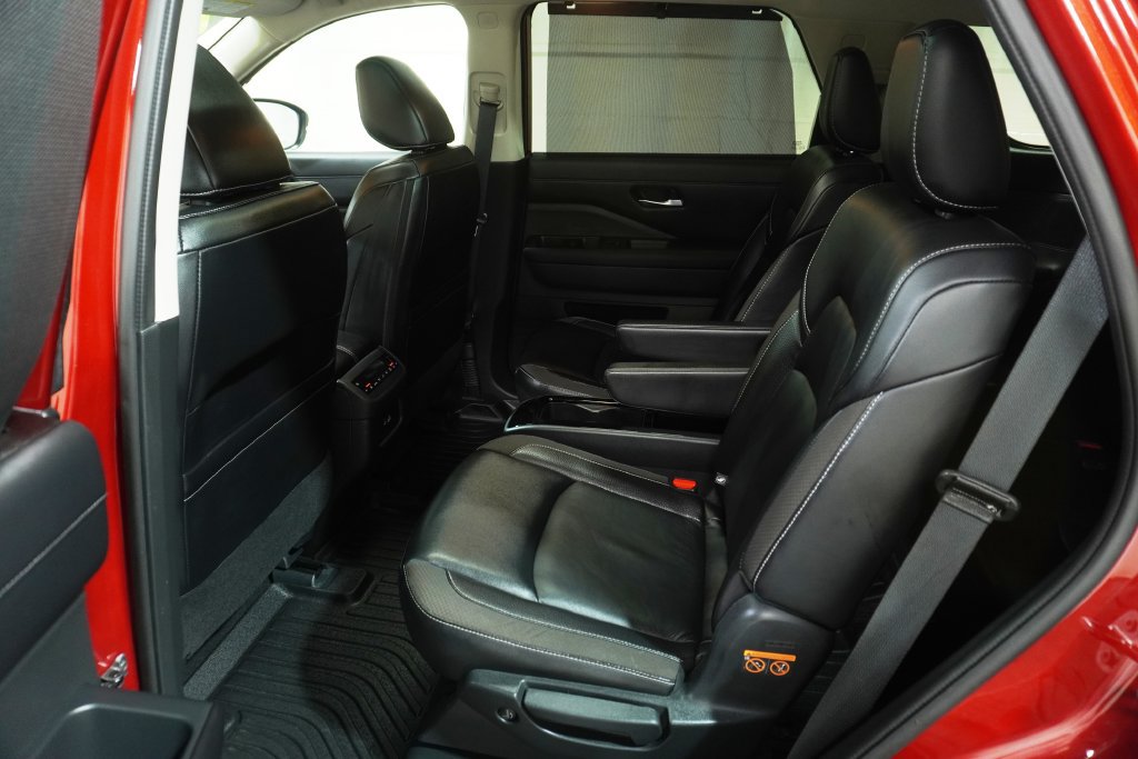 Used 2023 Nissan Pathfinder SL w/ SL Premium Package AWD/4WD image 15