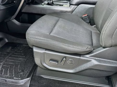 Used 2018 Ford F150 XLT w/ Equipment Group 302A Luxury AWD/4WD image 18
