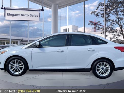 Used 2015 Ford Focus SE FWD image 8