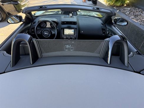 Used 2016 Jaguar F-TYPE Convertible image 22