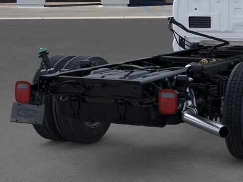 New 2026 Ford F550 2WD Crew Cab Super Duty image 21