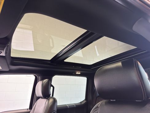 Used 2020 Ford F150 Lariat w/ Equipment Group 502A Luxury AWD/4WD image 38