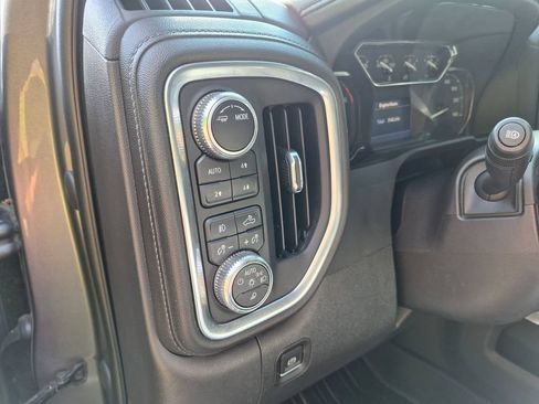 Used 2022 GMC Sierra 1500 SLT w/ SLT Premium Plus Package AWD/4WD image 12