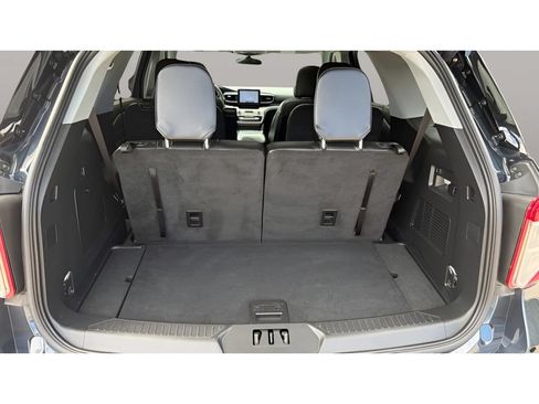 Used 2024 Ford Explorer XLT AWD/4WD image 22