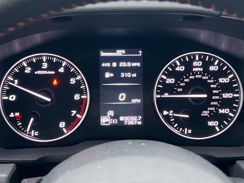 Used 2025 Subaru Crosstrek 2.5i Limited w/ Crosstrek Mirror Package image 24