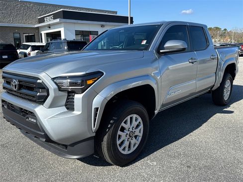 New 2025 Toyota Tacoma SR5 image 7