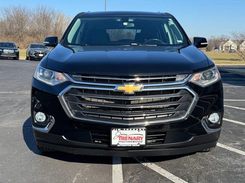 Used 2020 Chevrolet Traverse LT image 11