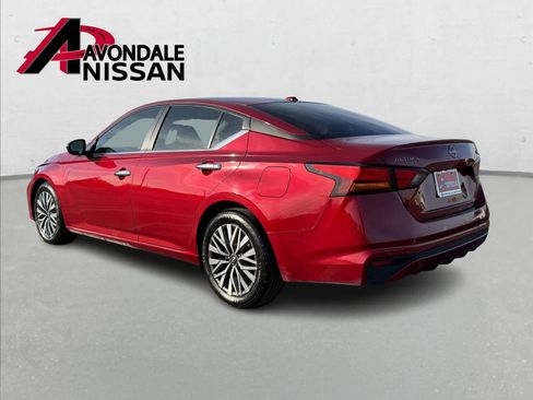 Certified 2024 Nissan Altima 2.5 SV image 4