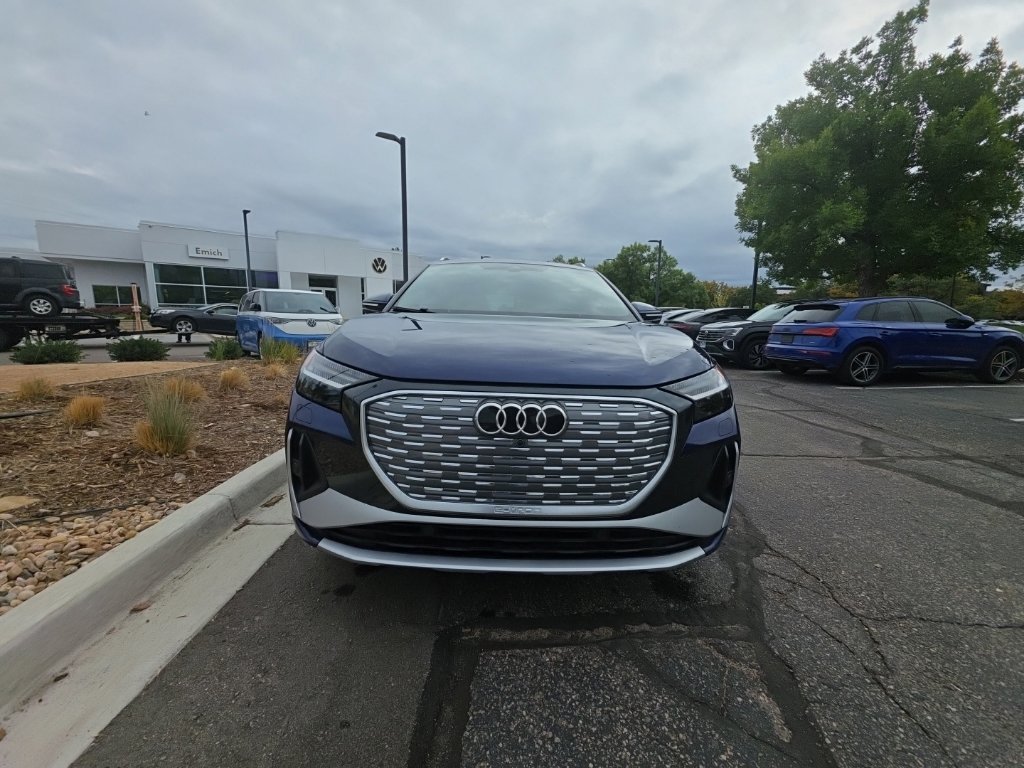 Used 2023 Audi Q4 e-tron Prestige AWD/4WD image 8