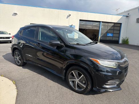 Used 2019 Honda HR-V Touring image 13