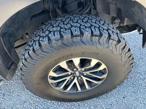 Used 2020 Ford F150 Raptor w/ Equipment Group 802A Luxury AWD/4WD image 44