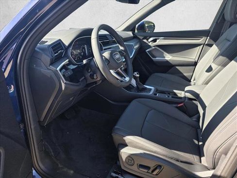 New 2025 Audi Q3 2.0T Premium image 14