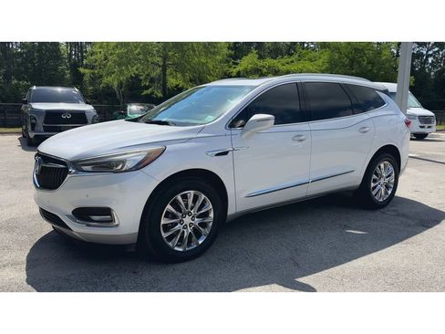 Certified 2018 Buick Enclave Premium w/ Experience Buick Package FWD image 5