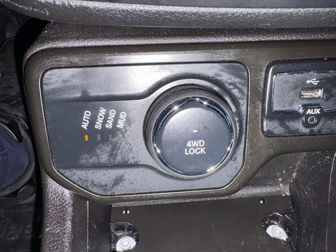 Used 2021 Jeep Renegade Latitude image 14