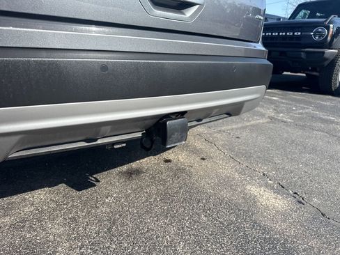 Used 2024 Ford Edge SEL w/ Convenience Package image 9