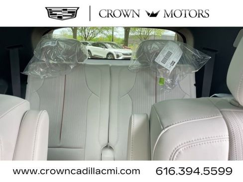 New 2026 Cadillac Vistiq Luxury w/ LPO, Floor Liner Package image 16