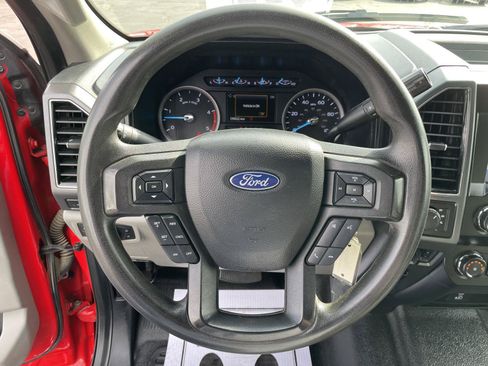 Used 2021 Ford F350 XLT w/ XLT Premium Package AWD/4WD image 17
