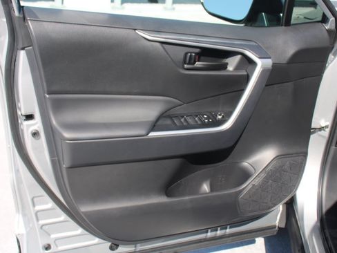 Certified 2025 Toyota RAV4 LE FWD image 10