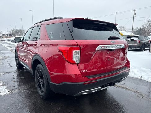 Used 2023 Ford Explorer XLT w/ Equipment Group 202A image 8