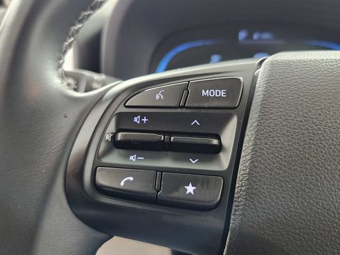 Used 2024 Hyundai Venue SEL FWD image 22