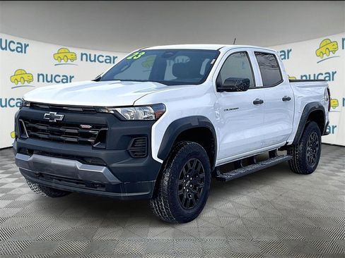 Used 2023 Chevrolet Colorado Trail Boss w/ Advanced Trailering Package image 3