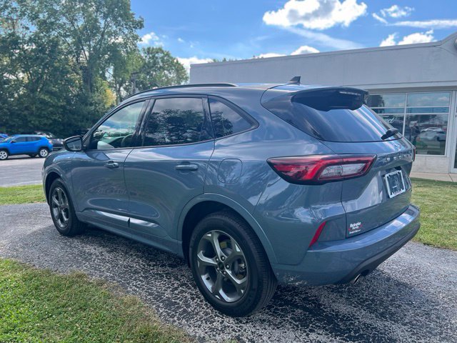 Used 2023 Ford Escape ST-Line AWD/4WD image 6