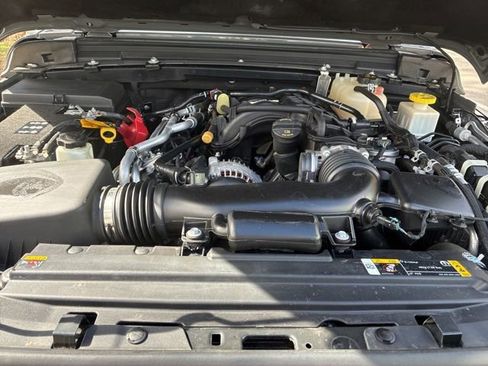 Used 2023 Jeep Gladiator Sport image 21