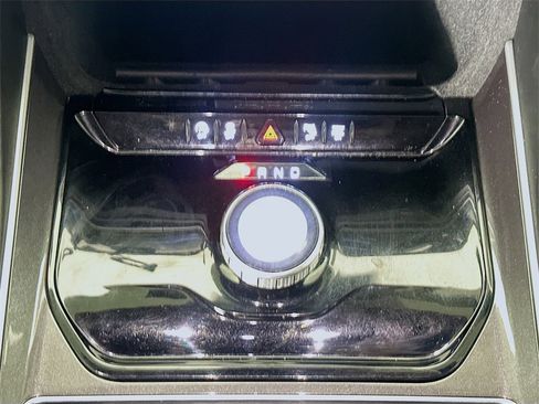 Used 2023 Jeep Wagoneer 2WD image 25