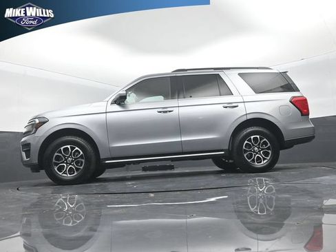 Used 2023 Ford Expedition XLT RWD image 20