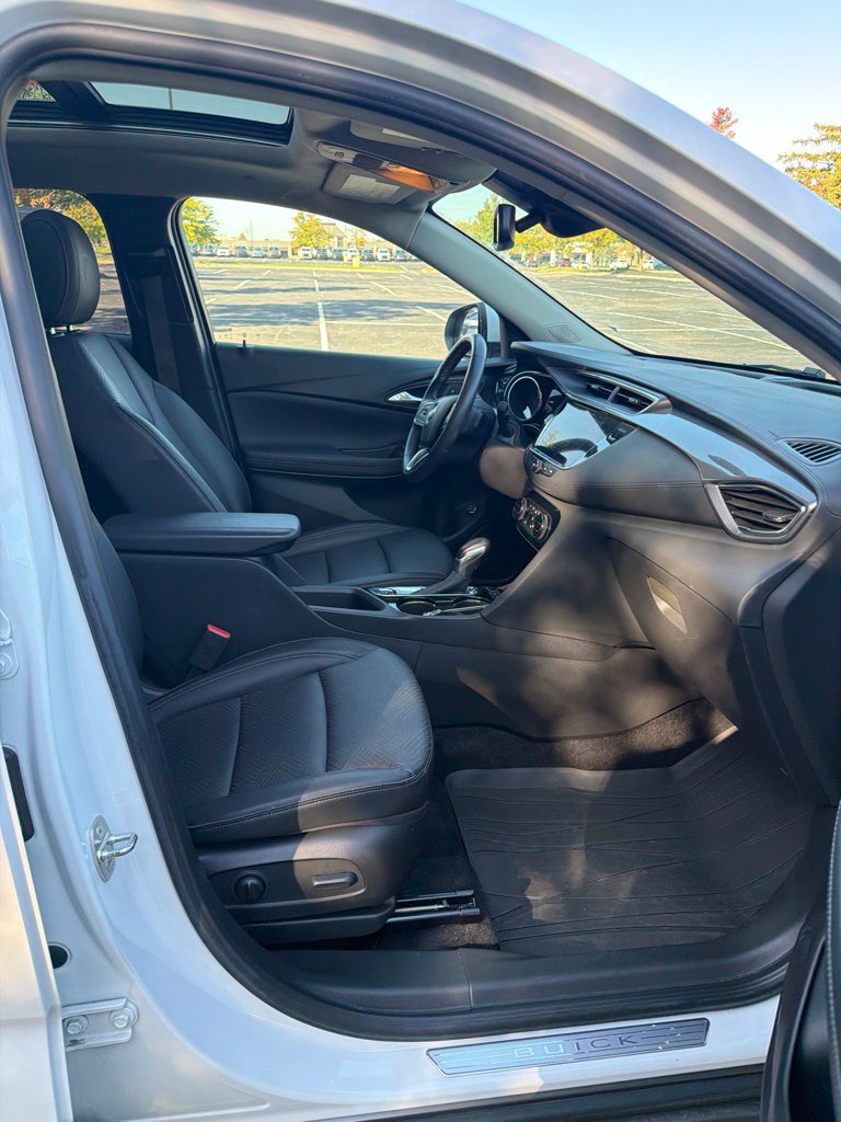 Used 2023 Buick Encore GX Essence w/ Experience Buick Package AWD/4WD image 30