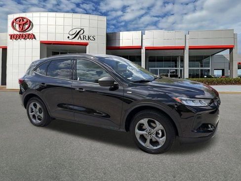 Used 2025 Ford Escape ST-Line AWD/4WD image 1