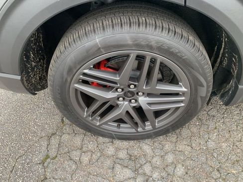 New 2025 Ford Explorer ST w/ Sun And Sound Package image 31