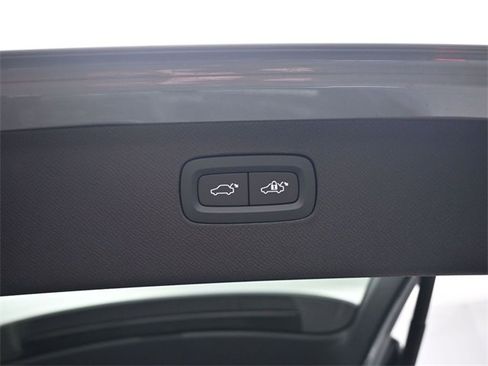 New 2026 Volvo XC90 B6 Ultra image 33