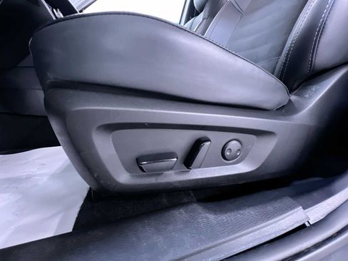 Used 2025 Mitsubishi Outlander SE AWD/4WD image 13