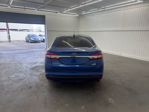 Used 2018 Ford Fusion SE w/ Fusion SE Technology Package image 6
