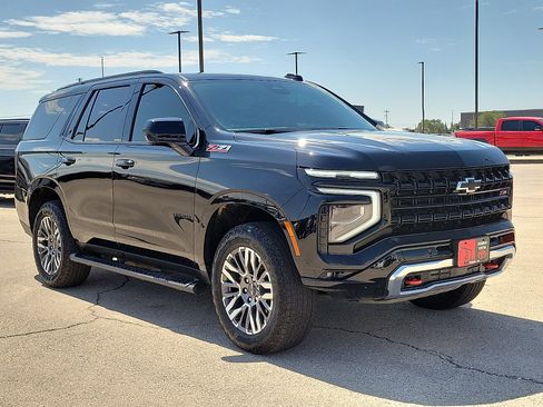 Used 2025 Chevrolet Tahoe Z71 AWD/4WD image 6