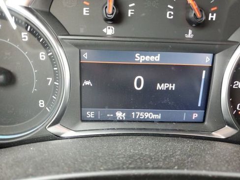 Used 2024 Chevrolet Equinox LT image 11